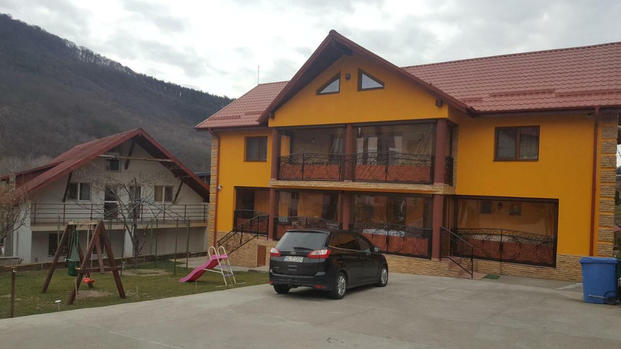 Casa Dodoc Hotel Caciulata Esterno foto